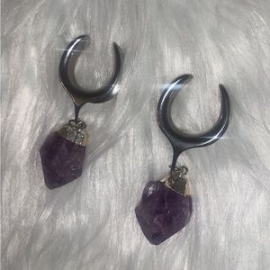 7/8” in saddle plugs